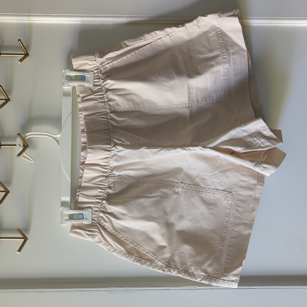 GAP Off Duty Khaki Shorts